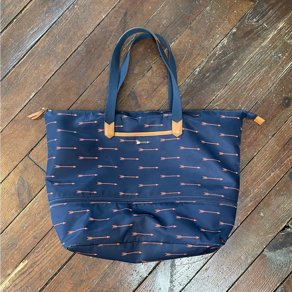 Stella & Dot Navy Blue Tote Bag with Arrow Pattern